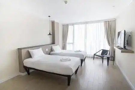 Hataara Hua Hin - 1