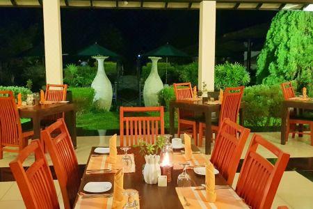 Flower Garden Lake Resort - 3