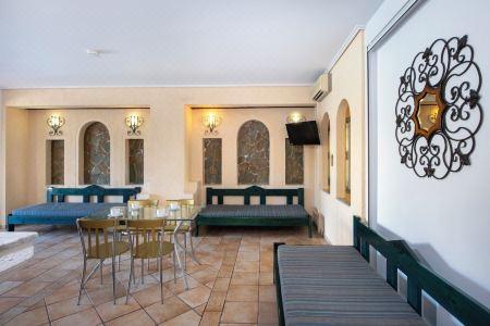 Castle Suites - 9