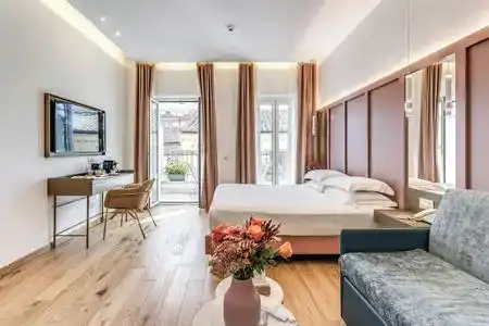 Relais Trevi 95 Boutique - 1