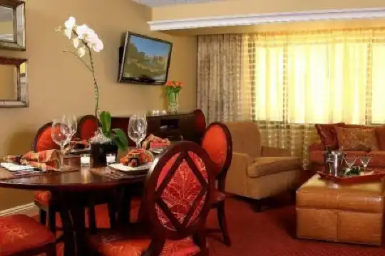 Jockey Club Suites - 16