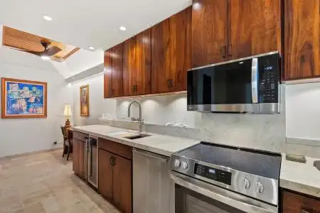 Puunoa  - CoralTree Residence Collection - 101