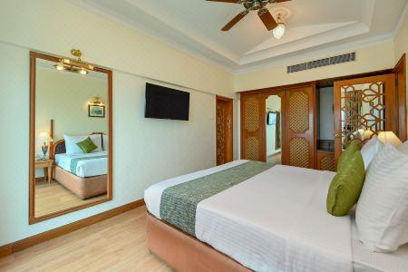 Fariyas Mumbai , Colaba - 36