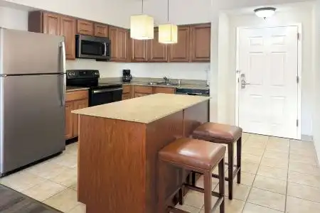 Floridays Orlando Two & Three Bed Rooms Condo Resort - 24