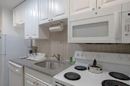 Best Western Plus Hospitality House - 40