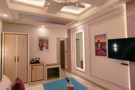 Sarang Palace - A Luxury Boutique - 94