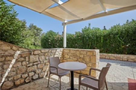 Lagoon Luxury Suites - 44