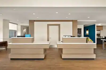 Hilton Garden Inn - 3