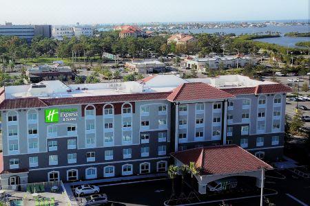 Holiday Inn Express & Suites St. Petersburg - Madeira Beach by IHG - 0