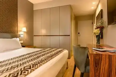 Dorma Almada Porto - 1