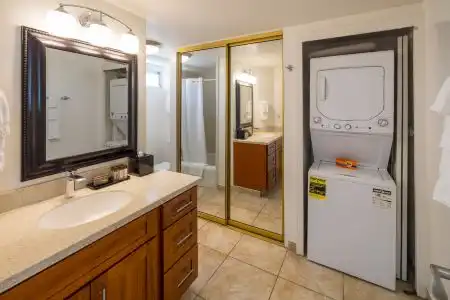 Waikiki Shore by OUTRIGGER - 97