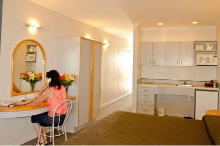 Beachfront Motel - 15