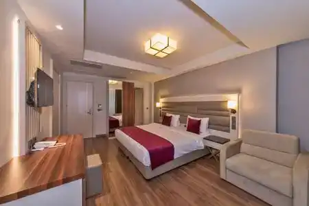 Golden Royal - 2