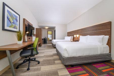 Holiday Inn Express & Suites St. Petersburg - Madeira Beach by IHG - 2