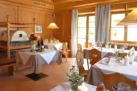 Haller Suites Restaurant - 5