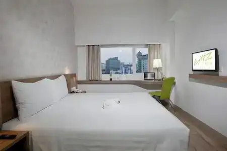 Whiz Cikini Jakarta - 6