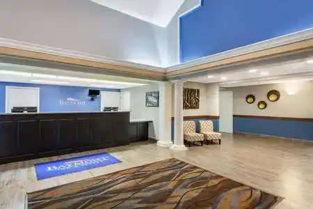 Baymont by Wyndham Jacksonville/Butler Blvd - 3