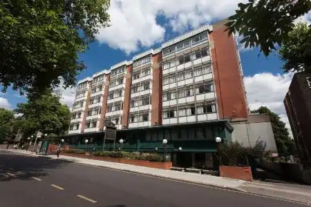 Hampstead Britannia - 0