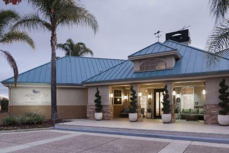 Hampton by Hilton Triumphal Arch - 10