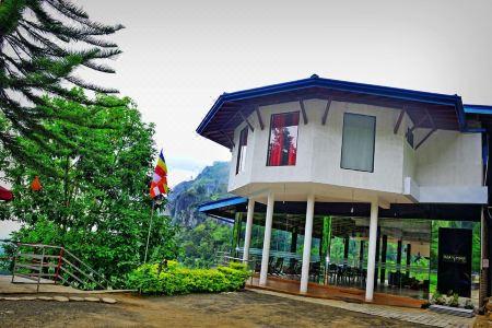 Ellas Edge Resort - 4