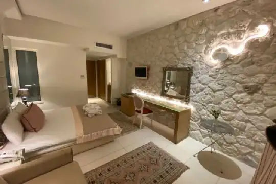 LYDIA suites and rooms - 3