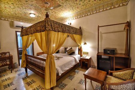 Nirbana Palace - A Heritage and Spa - 3