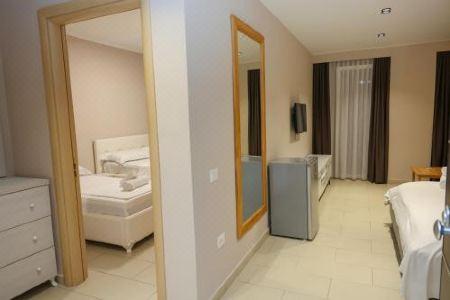 Adria - 7
