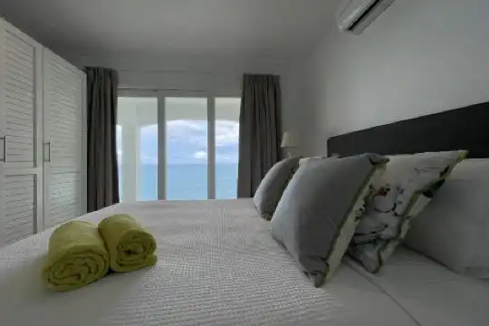 VallonEnd Beachfront Villa with Excellent View - 7