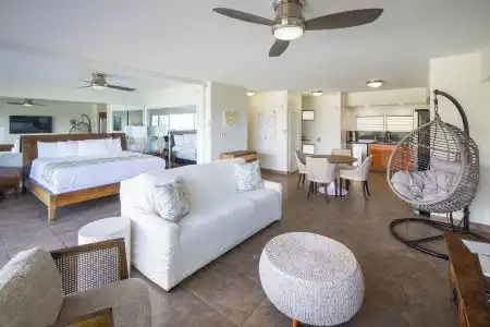 Waikiki Shore by OUTRIGGER - 115