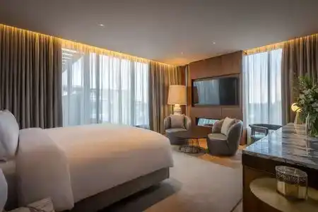 Radisson Blu Royal, - 0
