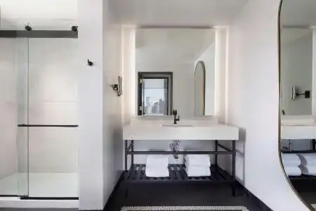 The Clift Royal Sonesta - 80