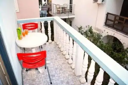 Guest House Avuko - 1