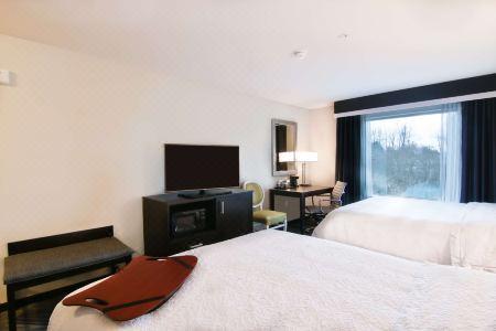 Hampton Inn & Suites Bellevue Downtown-Seattle - 6
