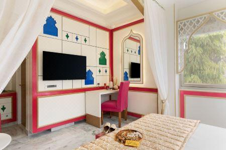 Sarang Palace - A Luxury Boutique - 64
