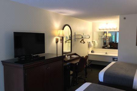 Brookwood Inn Branson - 13