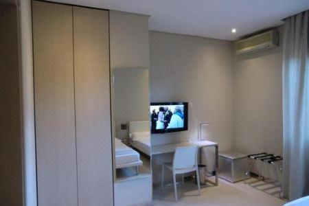 B&Beach Cagliari Guest House - 19