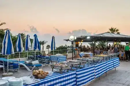 Helios Bay and Suites - 3