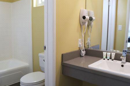 Hometel Suites - 22