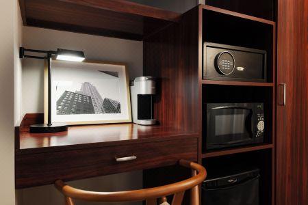 Best Western Plus Hospitality House - 64