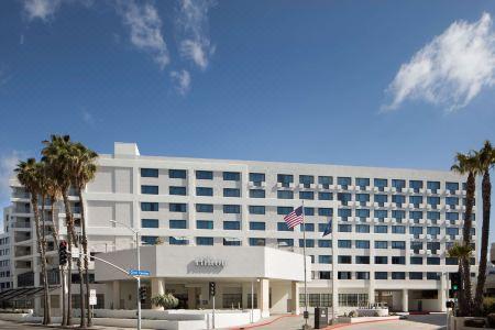 Hilton - 36