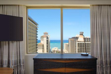 Embassy Suites by Hilton Waikiki Beach Walk - 98