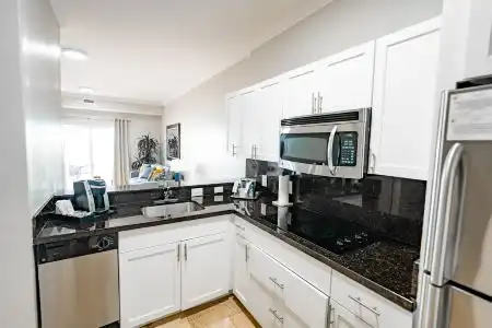 Nuvo Suites - Miami Doral - 69