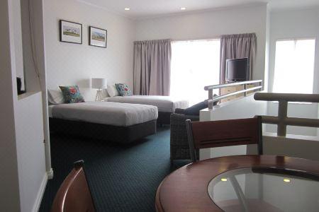 Beachfront Motel - 37