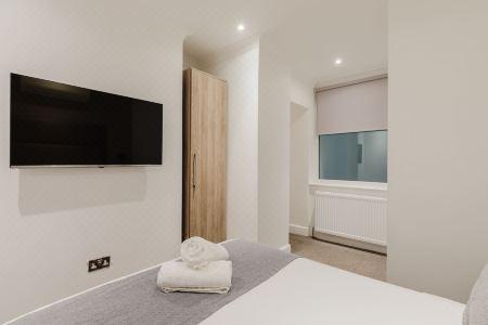The Porchester - 73