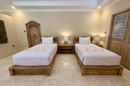 Honeymoon Guesthouse - 131