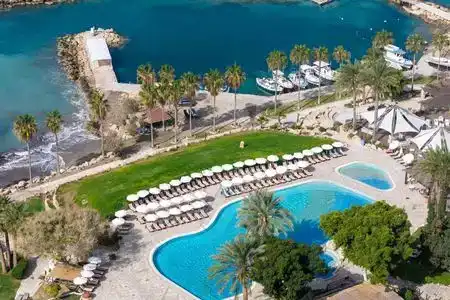 Coral Beach and Resort - 8