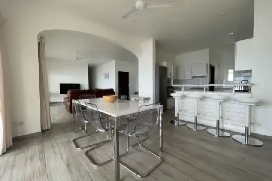 VallonEnd Beachfront Villa with Excellent View - 30