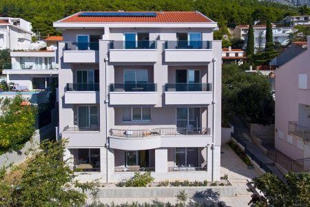 Awesome Apartment in Baska Voda with Wifi - 0
