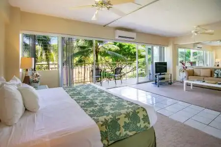 Waikiki Shore by OUTRIGGER - 49