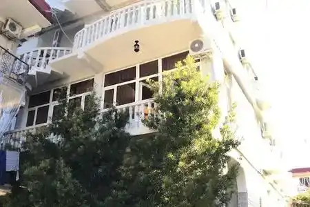 Twins - 0